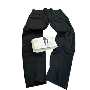 A New Day high waisted black pointe leggings NWT size Medium